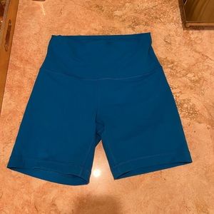lululemon wonder train shorts